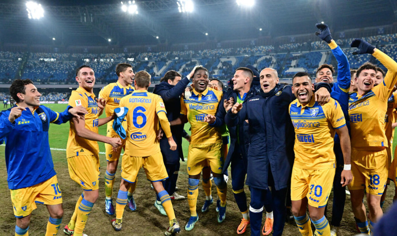 "Фрозиноне" сенсационно громит "Наполи" в Кубке Италии