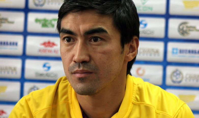 Бывший футболист сборной Казахстана подарил квартиру первому тренеру