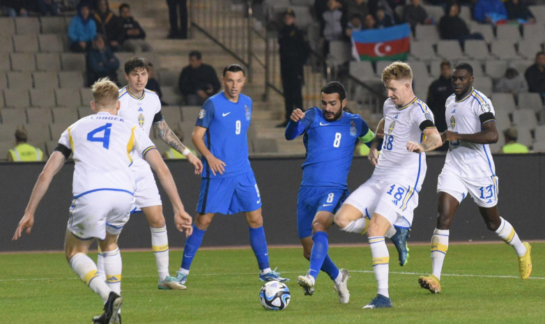Азербайджан победил Швецию 3:0, несмотря на игру вдесятером