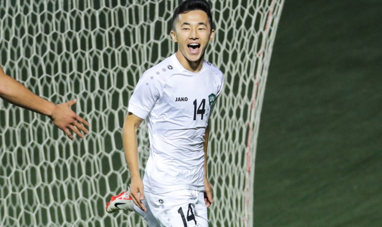 Аббосбек Файзуллаев признан лучшим молодым футболистом Кубка Азии