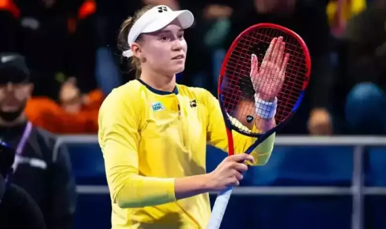 Елена Рыбакина сделала заявление после отказа от защиты титула
