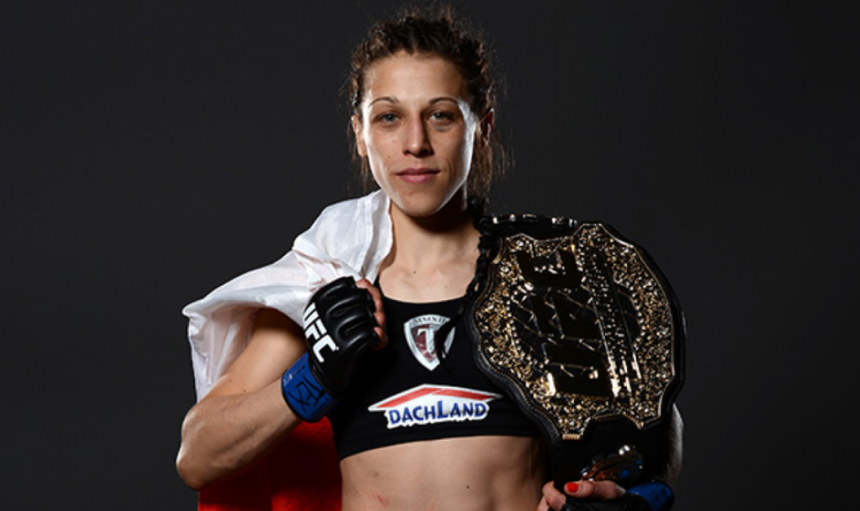 В Зале славы UFC появилась вторая женщина-боец
