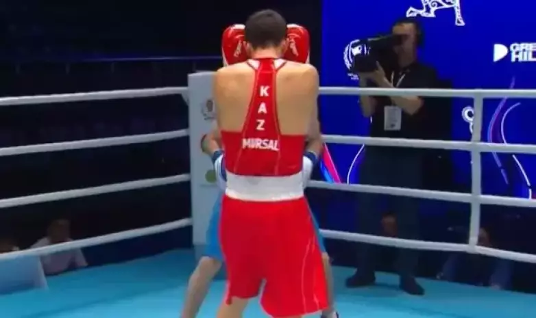 Нокаутом завершился бой Казахстана на турнире по боксу в Астане