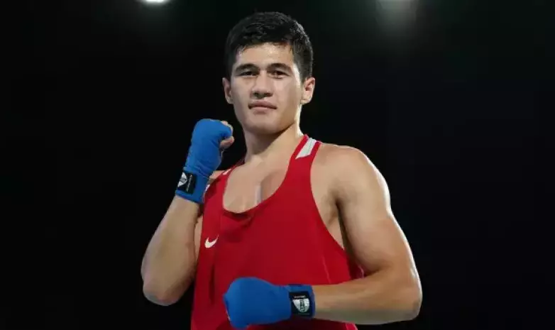 Чемпион Азии из Казахстана одержал победу в бое с нокдауном
