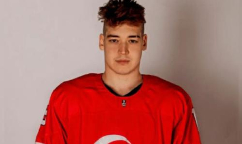 Казахстанский хоккеист дебютировал за другую сборную на ЧМ-2024