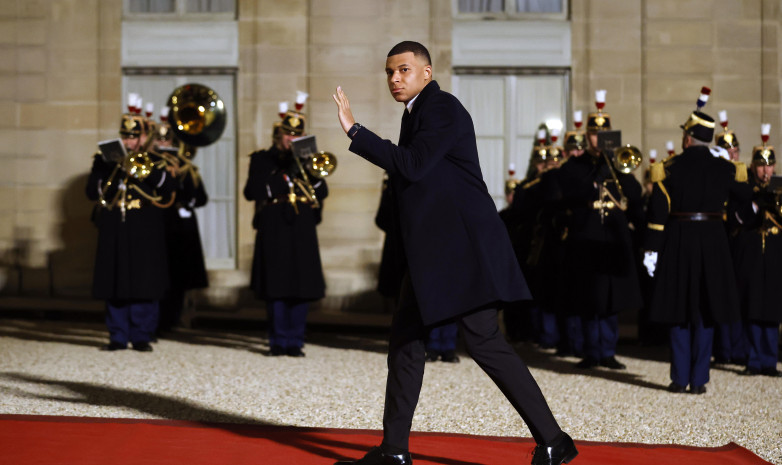 Главный критик Мбаппе не пришел на прощальный ужин с президентом Франции