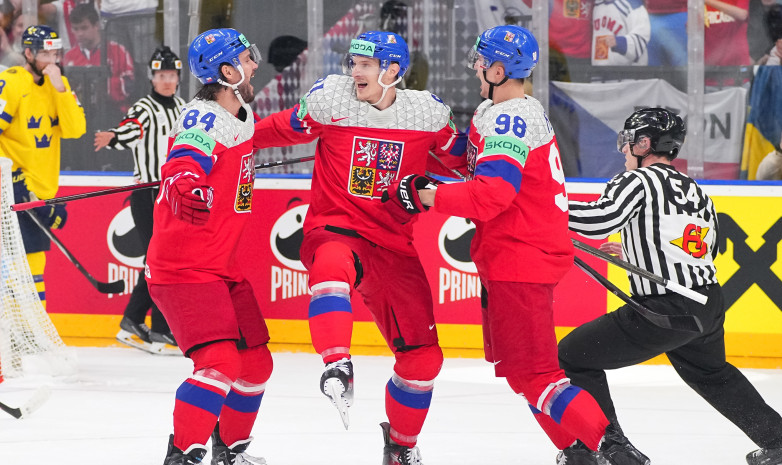 Чехия разгромила Швецию и вышла в финал домашнего чемпионата мира по хоккею