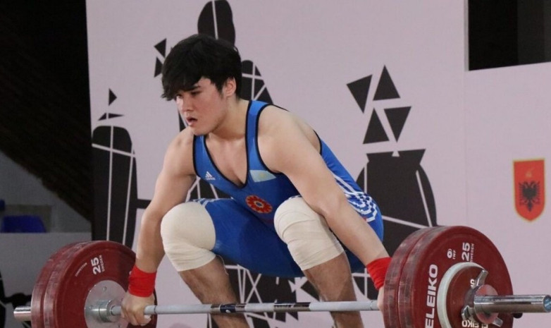 Казахстан стал чемпионом мира по тяжелой атлетике, опередив Узбекистан