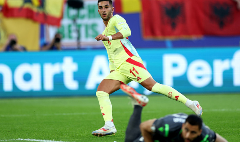Испания — вторая сборная, выигравшая все три матча группового этапа Евро всухую