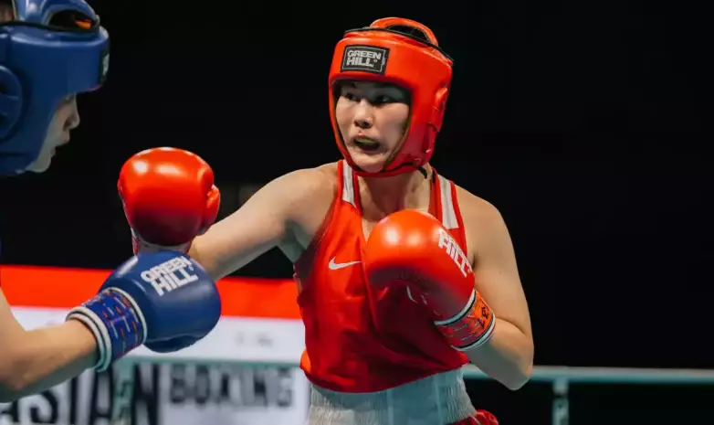 Казахстан на разгроме вышел в финал ЧА-2025 по боксу
