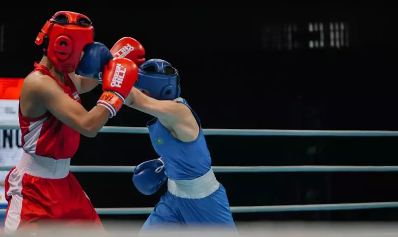 Разгром с нокдауном случились в бою Казахстан — Узбекистан за финал ЧА