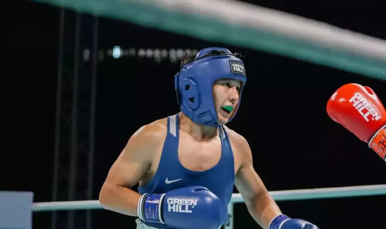 Судьи определили исход боя Казахстана за золото ЧА по боксу