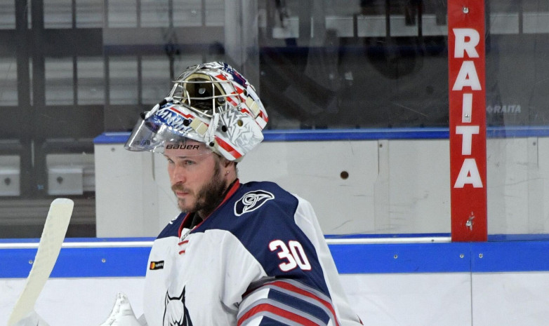 Легендарный вратарь вошел в тренерский штаб "Барыса"