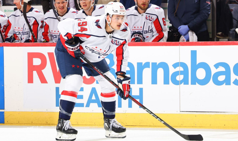 "Барыс" подписал титулованного канадского защитника