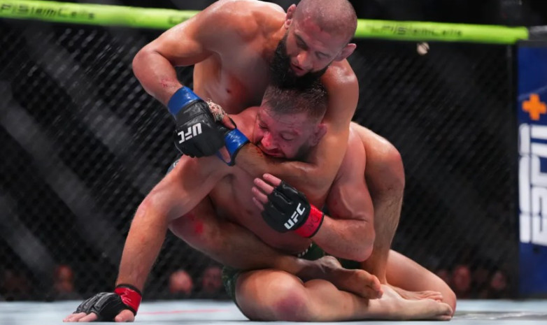 Хамзат Чимаев — Дрикус Дю Плесси: полное видео боя за титул UFC