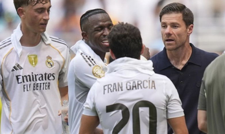 Хаби Алонсо определился между Винисиусом и Мбаппе