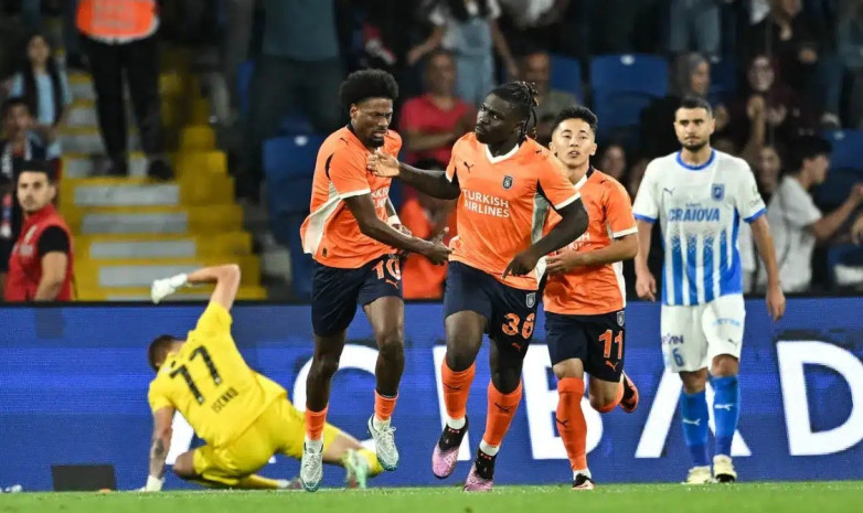 "Истанбул Башакшехир" с Шомуродовым и Файзуллаевым проиграл в еврокубках