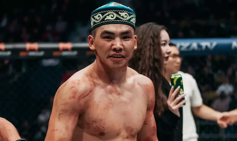 Казахский "Супер Саян" успешно дебютировал в UFC