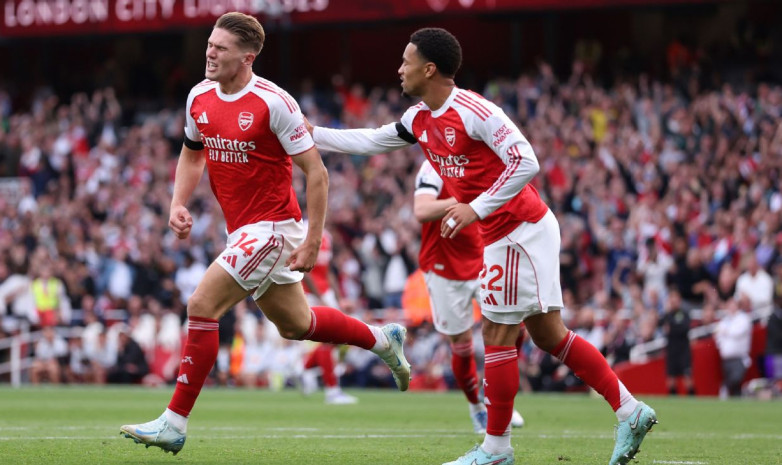 "Арсенал" разгромил "Лидс" и вышел в лидеры АПЛ