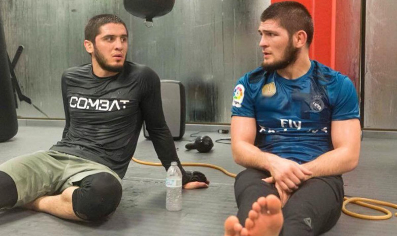 Махачев и Нурмагомедов могут сыграть в Кубке России по футболу