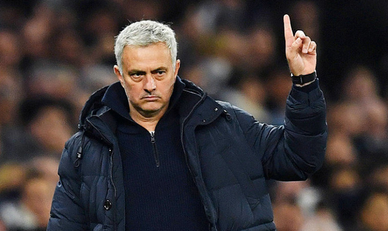 Жозе Моуринью может возглавить сборную Узбекистана