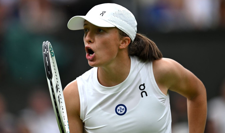 Камбэком обернулся матч Иги Швентек на US Open-2025