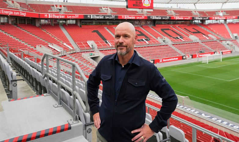 "Байер" прокомментировал увольнение тен Хага