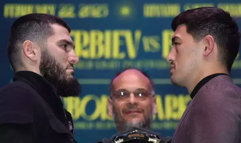 Казахстанский нокаутер назвал фаворита третьего боя Бивол — Бетербиев