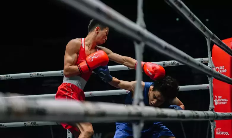 Махмуд Сабырхан нокдауном завоевал медаль ЧМ-2025 по боксу