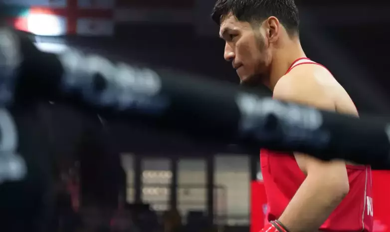 Сенсация состоялась в бою Оралбая и узбекистанца на ЧМ-2025 по боксу