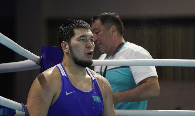 Айбек Оралбай встретится с двукратным олимпийским чемпионом за финал ЧМ-2025