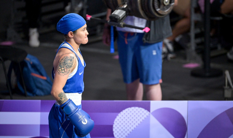 ЧМ-2025 по боксу: где и когда смотреть бои казахстанцев за выход в финал