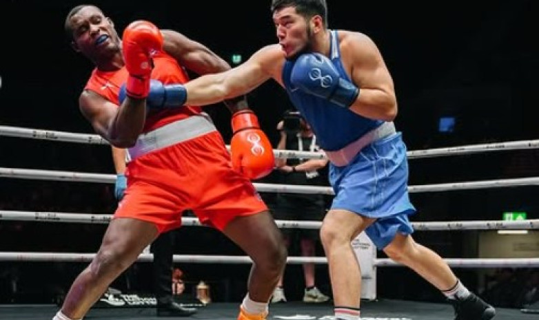 Болельщики освистали сенсационную победу Айбека Оралбая над легендой бокса
