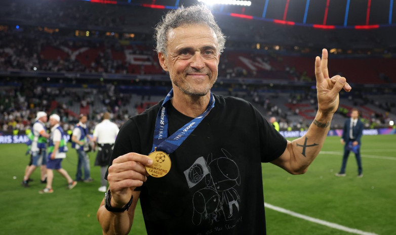 Объявлен лучший тренер 2025 года: он триумфатор Лиги чемпионов