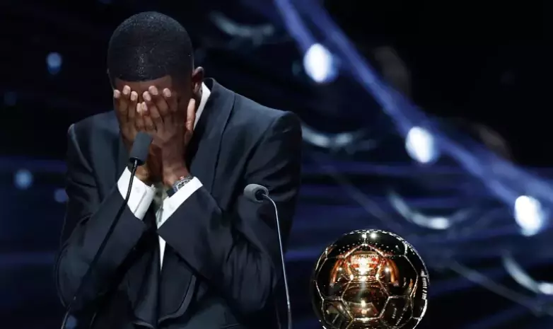 Дембеле трогательно вспомнил Месси и заплакал на вручении "Золотого мяча"-2025