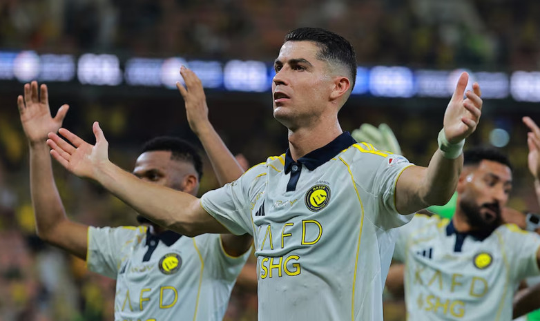 "Аль-Наср" с Роналду обыграл "Аль-Иттихад" и возглавил чемпионат