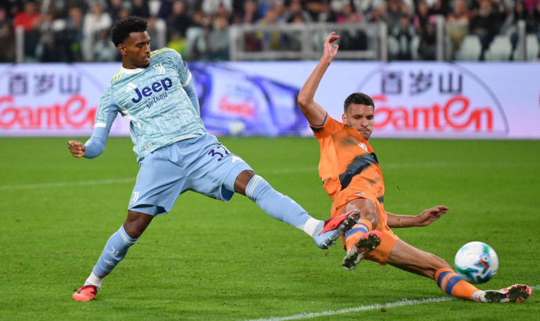 Двумя голами и удалением завершился матч "Ювентус" — "Аталанта"