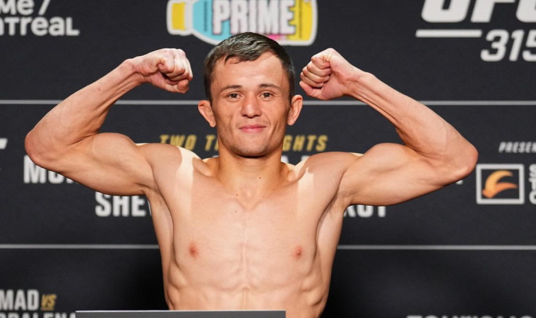 UFC анонсировал поединок казахстанца против Топурии