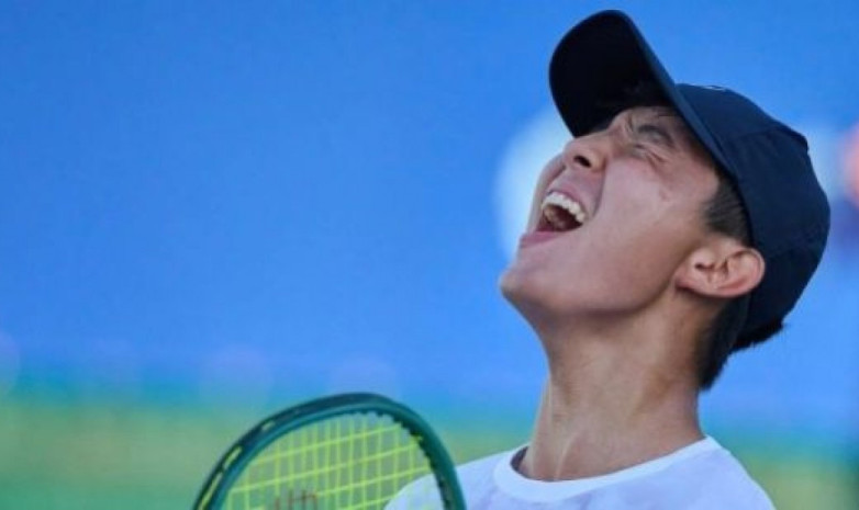 Казахстанский теннисист пробился в финал турнира в Корее
