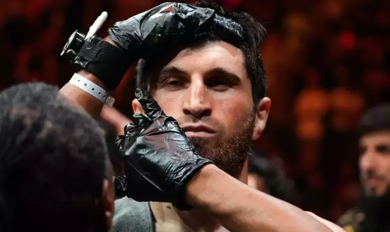 Сенсационным нокаутом обернулся бой Анкалаев — Перейра на турнире UFC