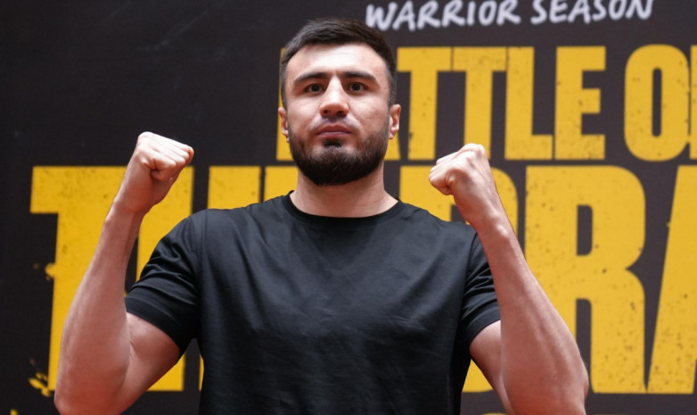 Прямая трансляция боя Баходира Джалолова с супертяжем из России