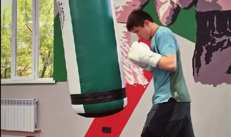 Торехан Сабырхан готовится к итоговому турниру World Boxing. Видео
