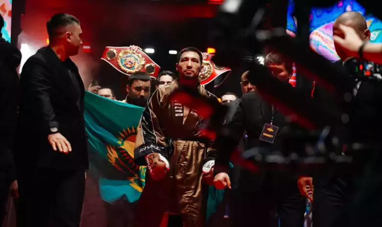 Стали известны дата и место боя Алимханулы за три титула чемпиона мира