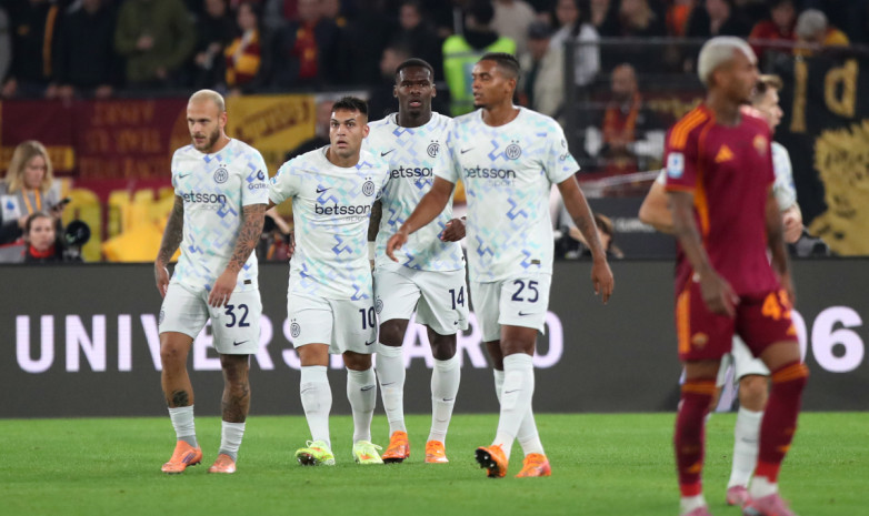 "Интер" вырвал победу у "Ромы" и возглавил таблицу Серии А