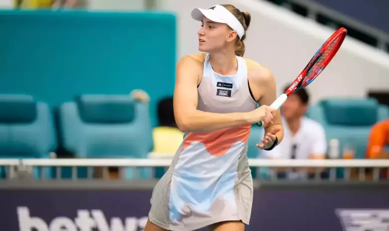 Рыбакиной сообщили плохие новости перед финалом турнира в Китае