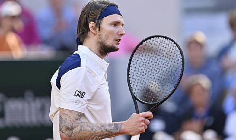 Александр Бублик с победы стартовал на турнире в Вене