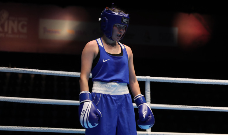 Разгромом обернулся бой чемпионки из Казахстана за золотую медаль