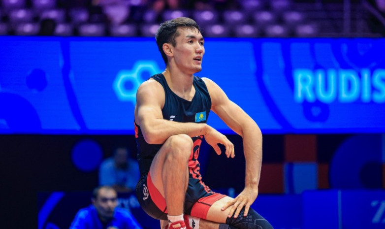 Казахстанский борец взял медаль на ЧМ-2025 по борьбе