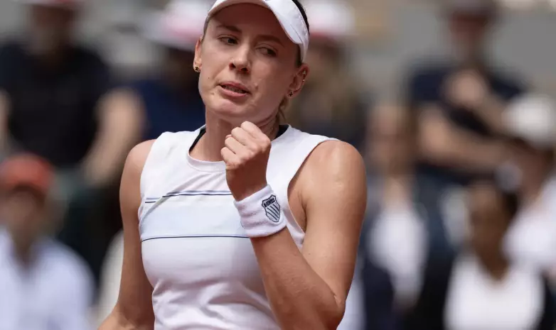 Разгромом завершился матч 10-й ракетки мира за четвертьфинал турнира в Токио