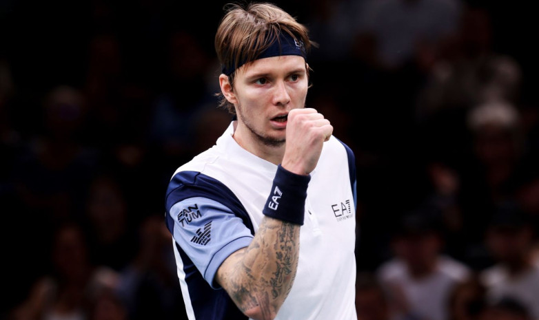 Бублик уверенно вышел в четвертьфинал турнира в Вене